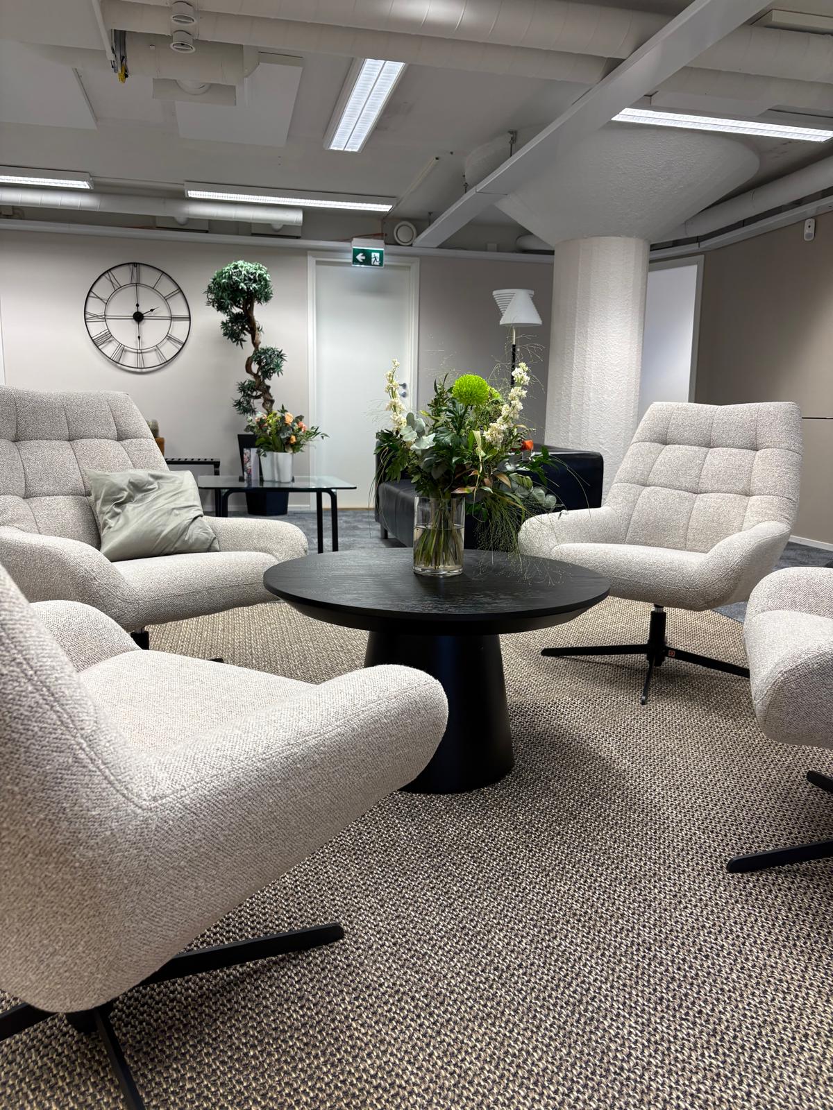 Lakiasiaintoimisto Heikkilä & Co, Turku — M Interior sisustussuunnittelu
